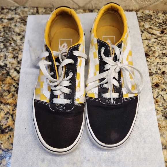 Vans Shoes - Vans old-school checkered skater sneakers *HOST PICK*